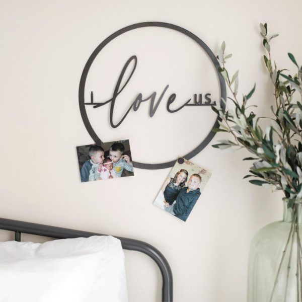 Circle Signs | I Love Us’ Circle Wall Decor Circle Signs Circle Signs