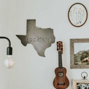 Your Town + State | Texas Hook ‘Em Wall Decor Wall Decor Your Town + State